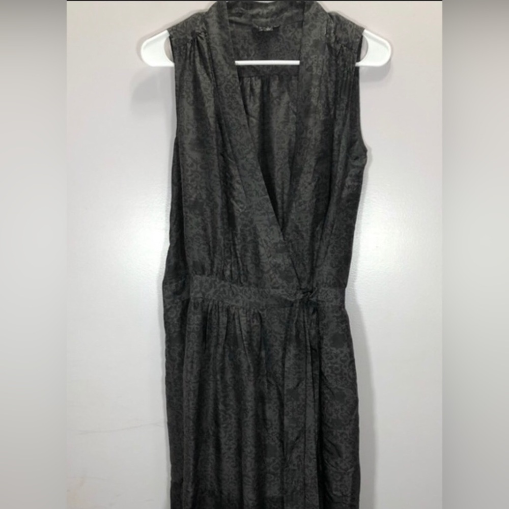 Theory Women’s Anya Grey Floral Pattern 100% Silk Sleeveless Wrap Dress